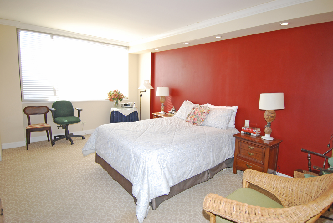 North Shore Towers Apartment