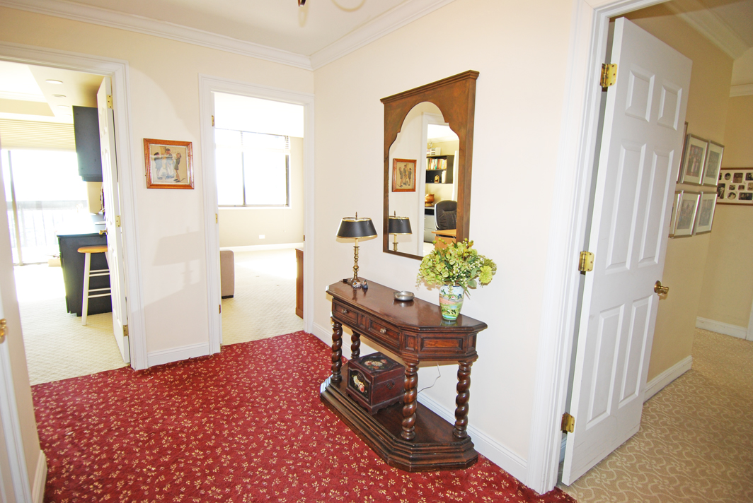 North Shore Towers Apartment