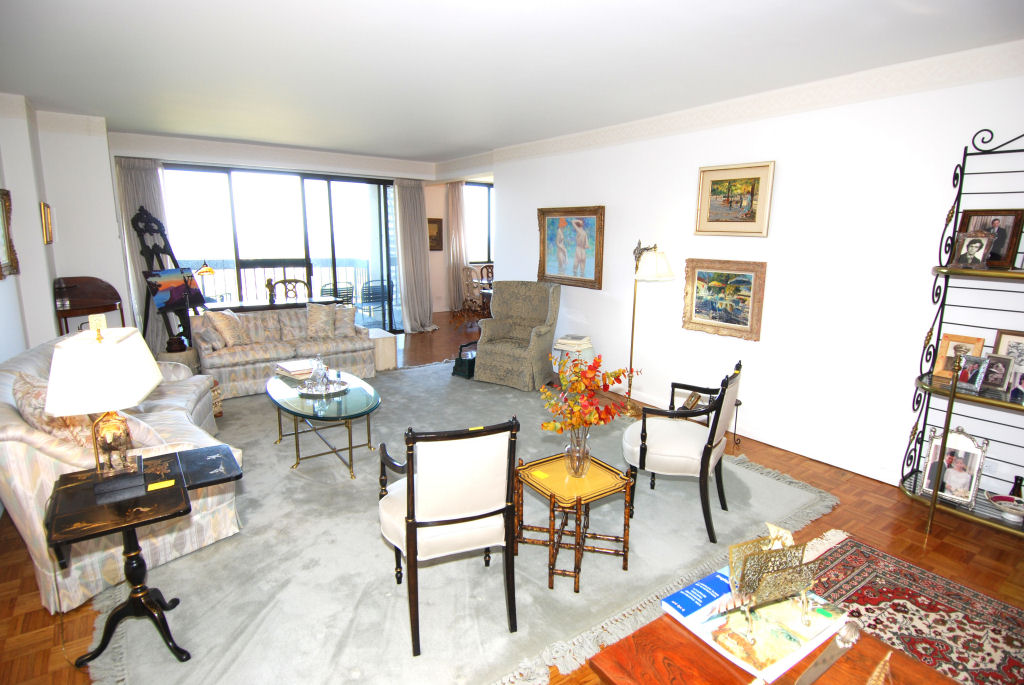 North Shore Towers 2 bedroom co-op