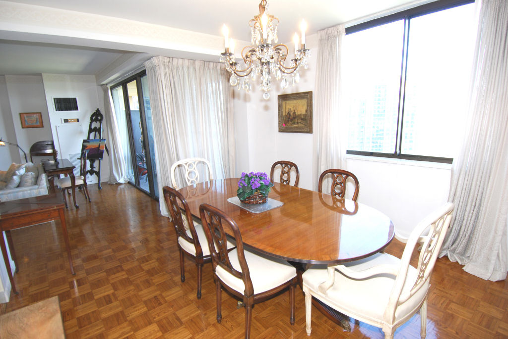 North Shore Towers 2 bedroom co-op
