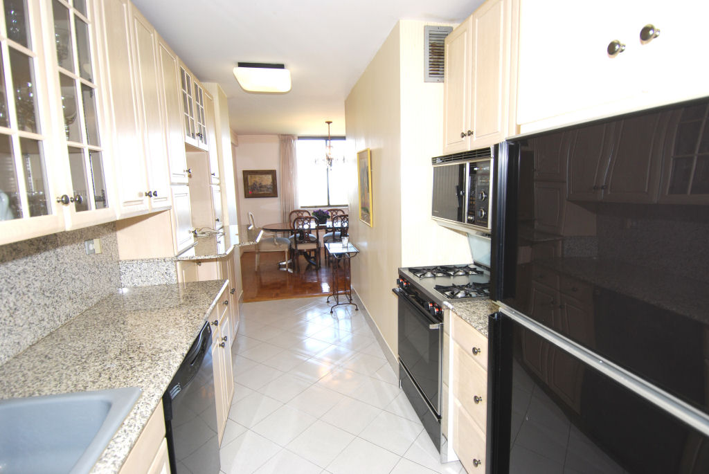 North Shore Towers 2 bedroom co-op