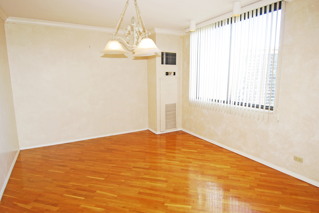 North Shore Towers Apartment