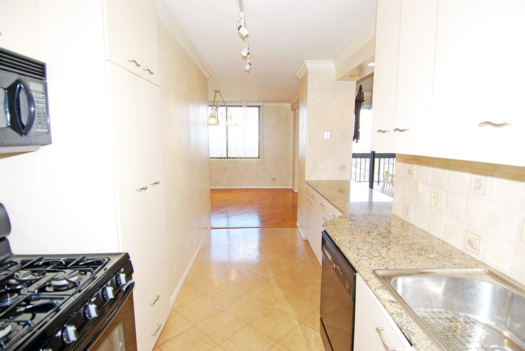 North Shore Towers Apartment