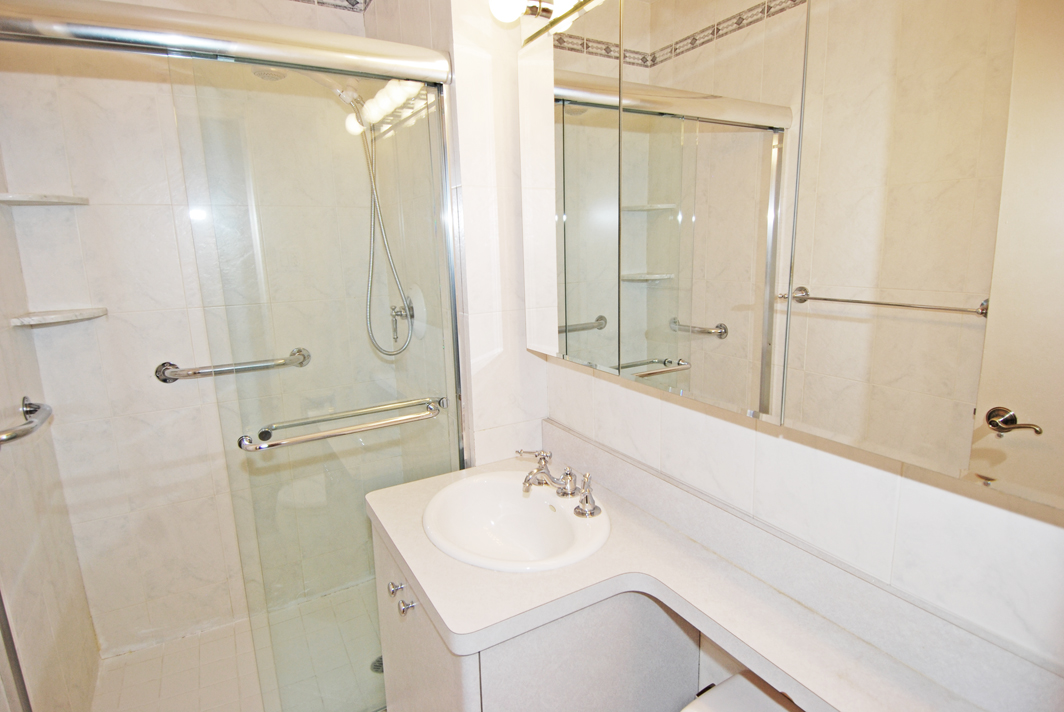 North Shore Towers Apartment