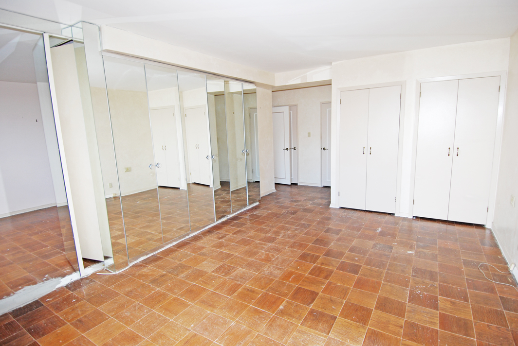 North Shore Towers Apartment