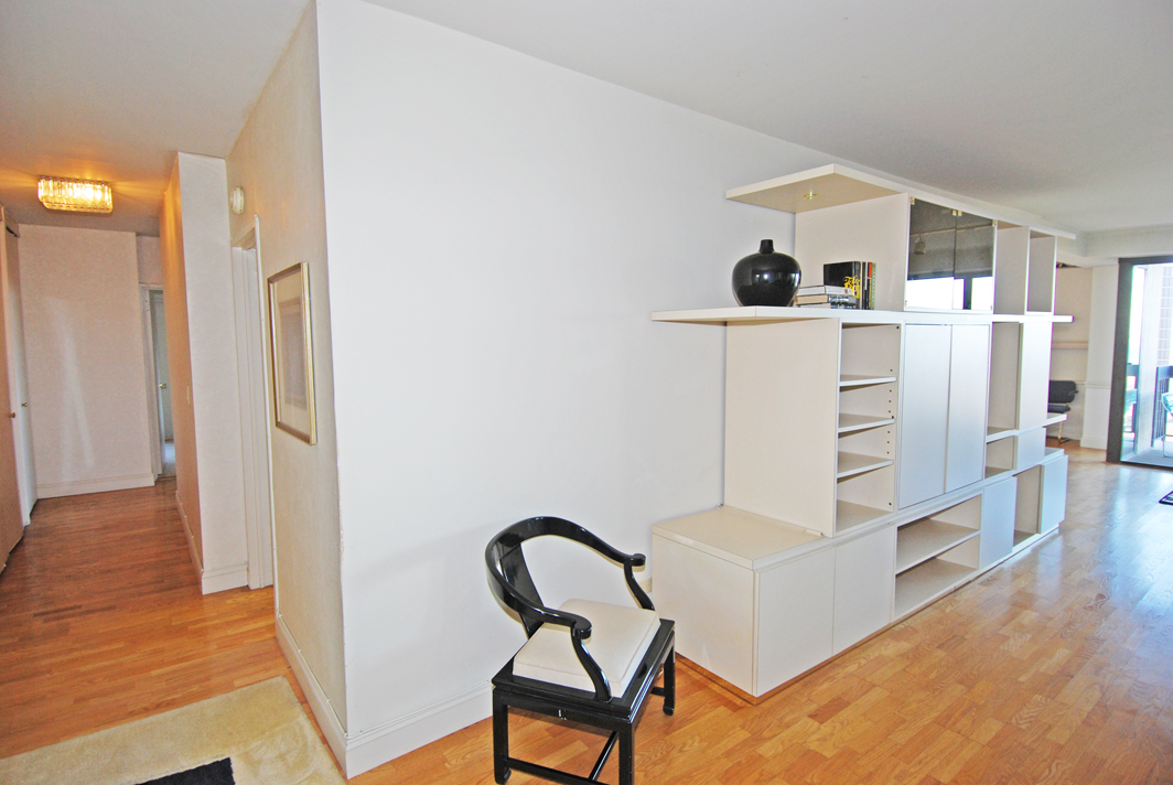 North Shore Towers Apartment