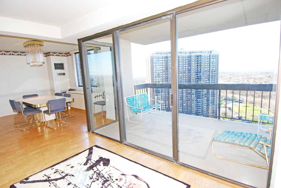 North Shore Towers Apartment