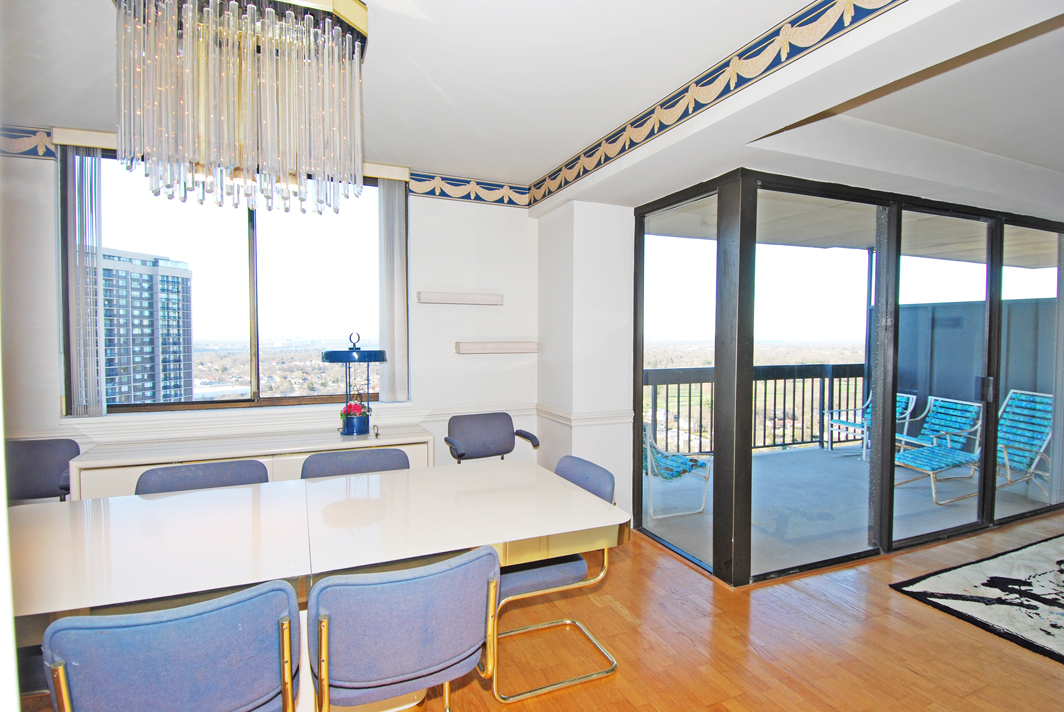 North Shore Towers Apartment