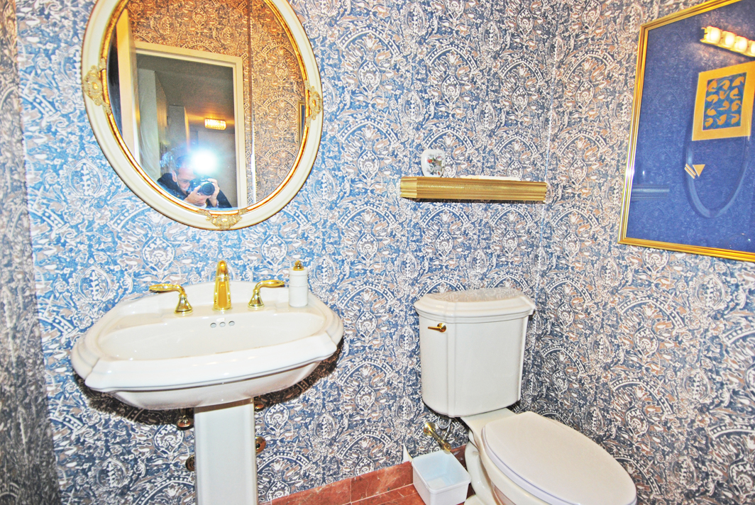 North Shore Towers Apartment