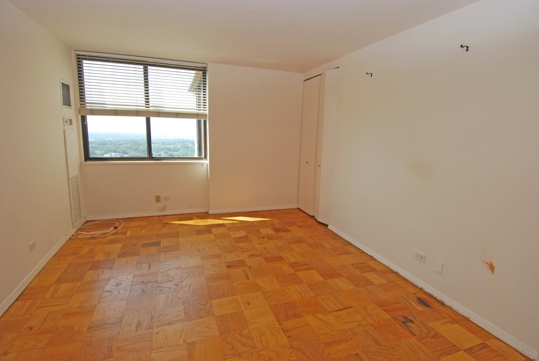 North Shore Towers Apt.