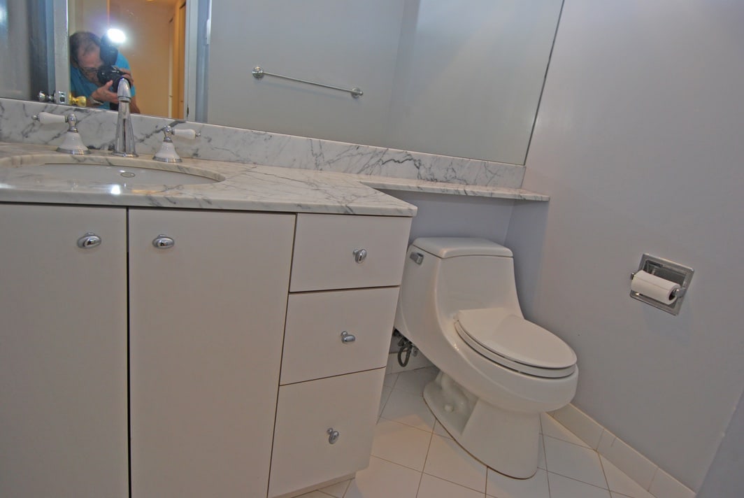 North Shore Towers Apt.