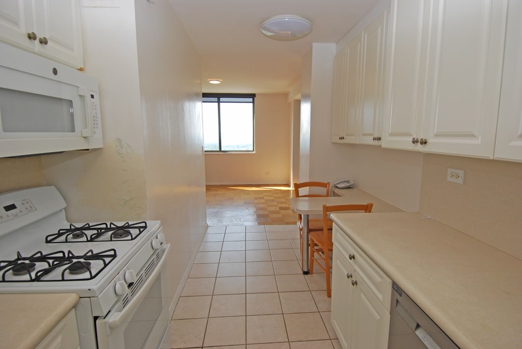 North Shore Towers Apt.