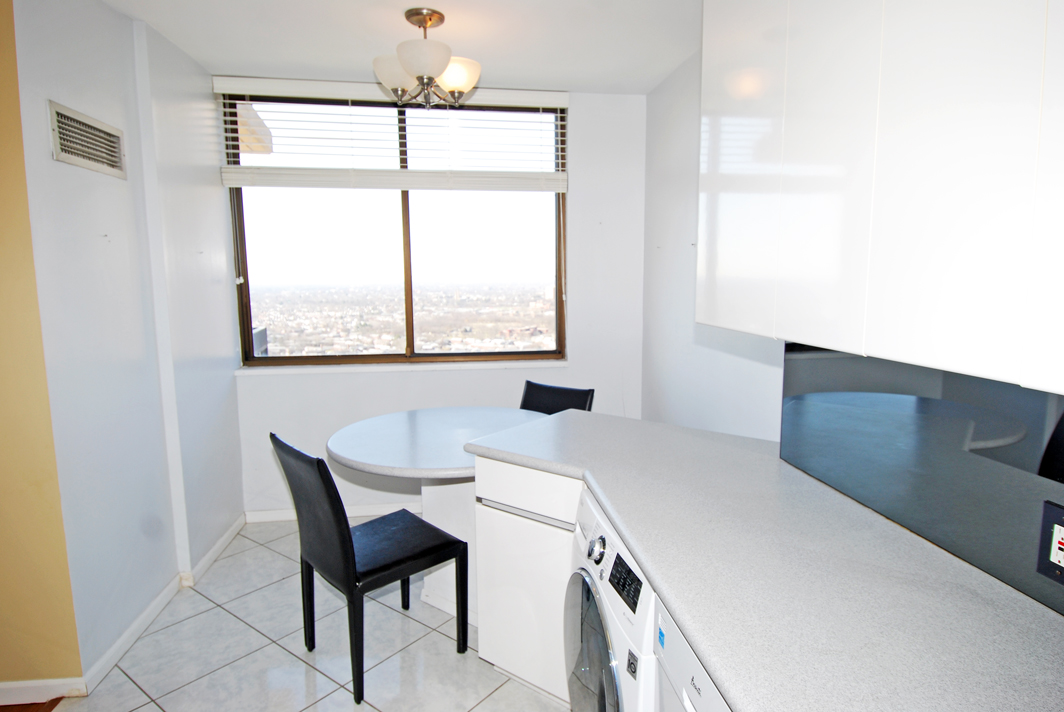 North Shore Towers Apartment