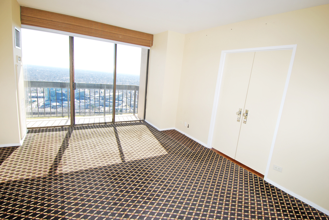 North Shore Towers Apartment