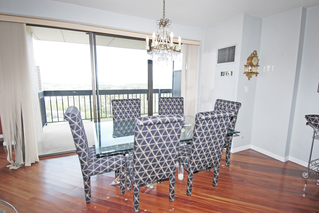 North Shore Towers Apartment