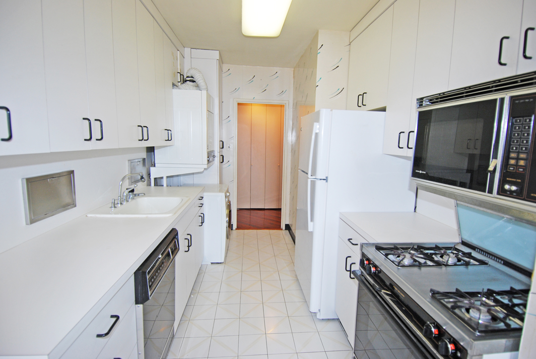 North Shore Towers Apartment