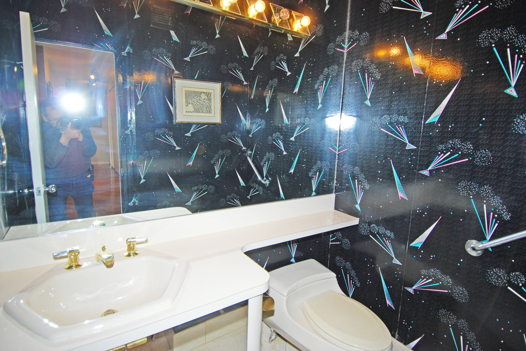 North Shore Towers Apartment