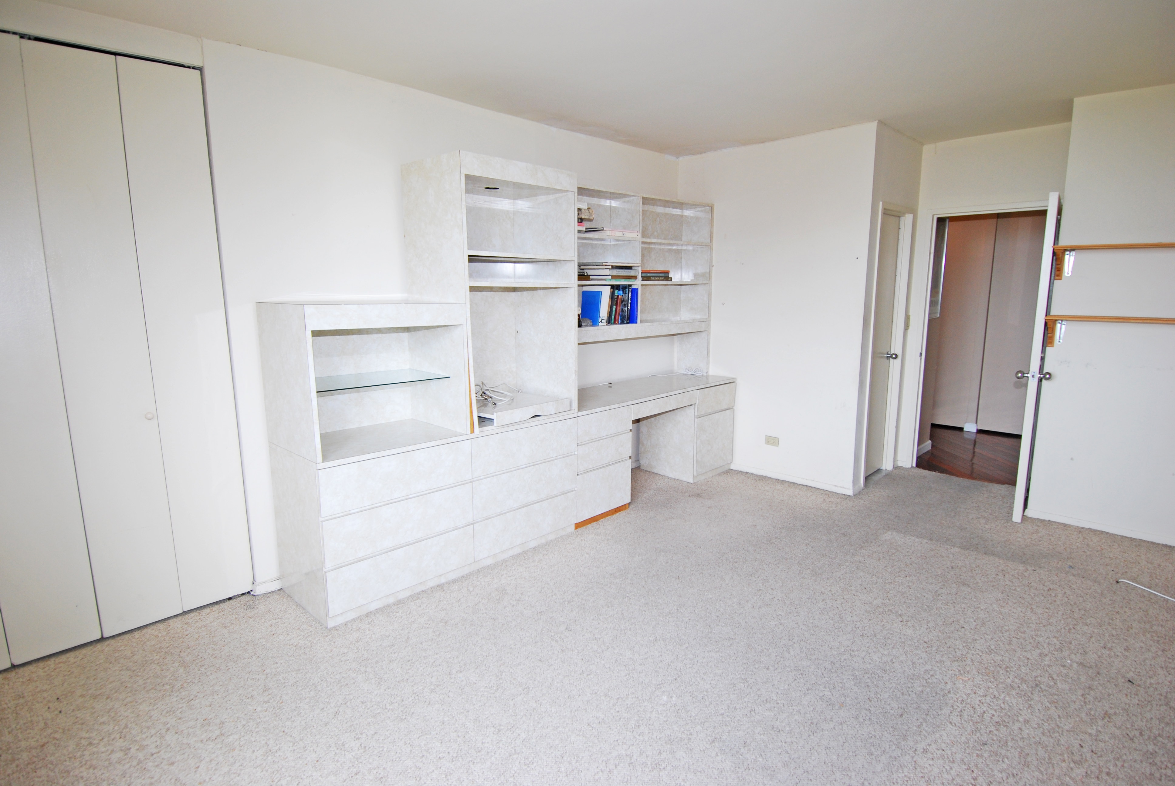 North Shore Towers Apartment