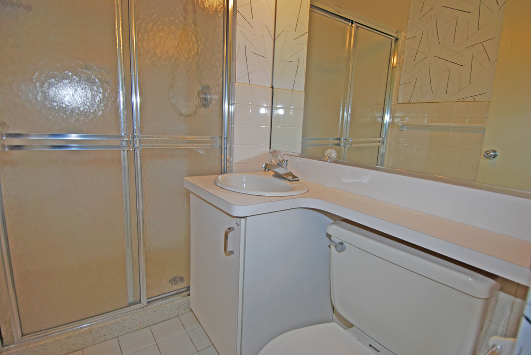 North Shore Towers Apartment