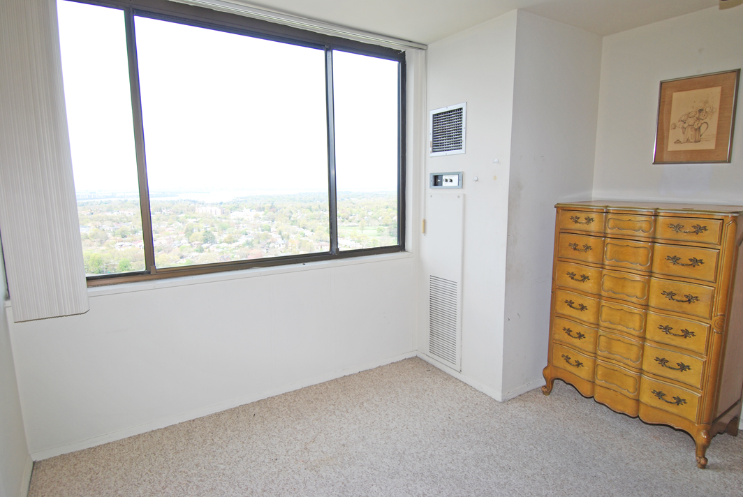 North Shore Towers Apartment