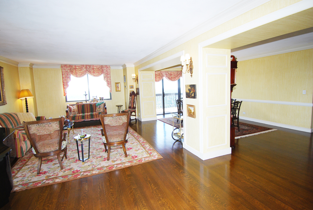 North Shore Towers Apartment