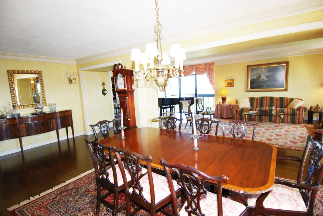 North Shore Towers Apartment