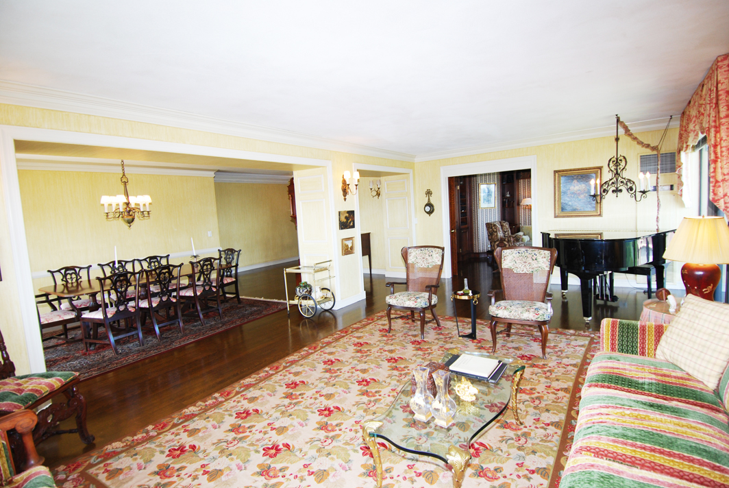 North Shore Towers Apartment