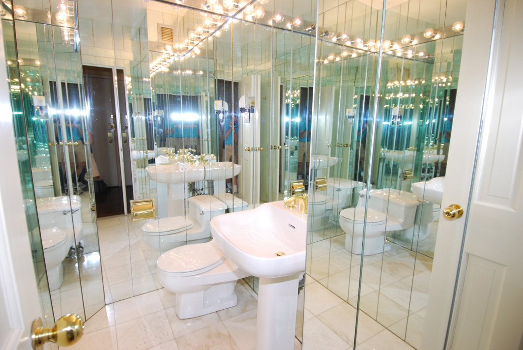 North Shore Towers Apartment