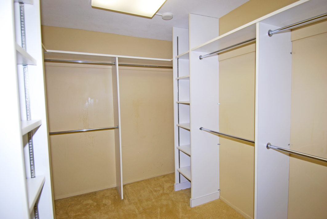 North Shore Towers Apartment