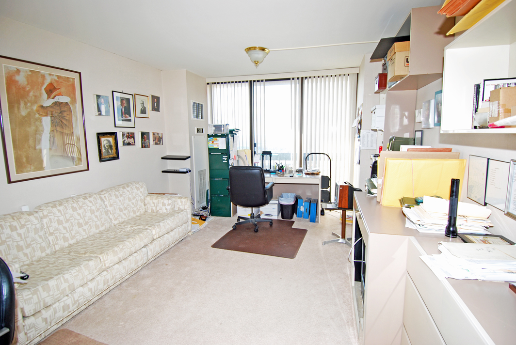 North Shore Towers Apartment