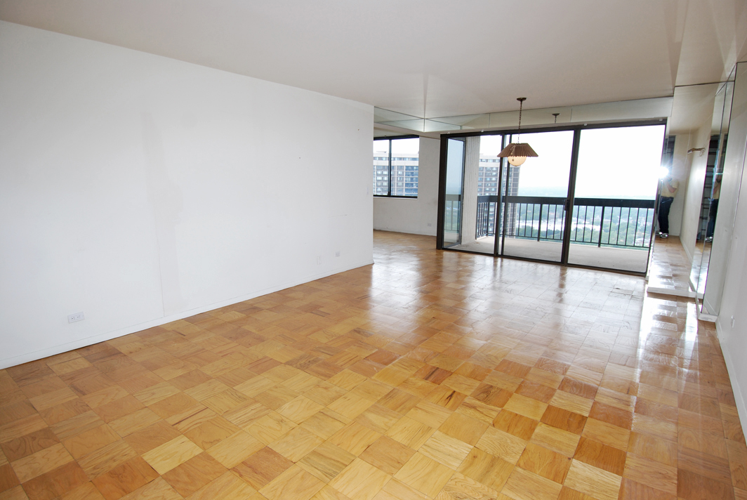 North Shore Towers Apartment