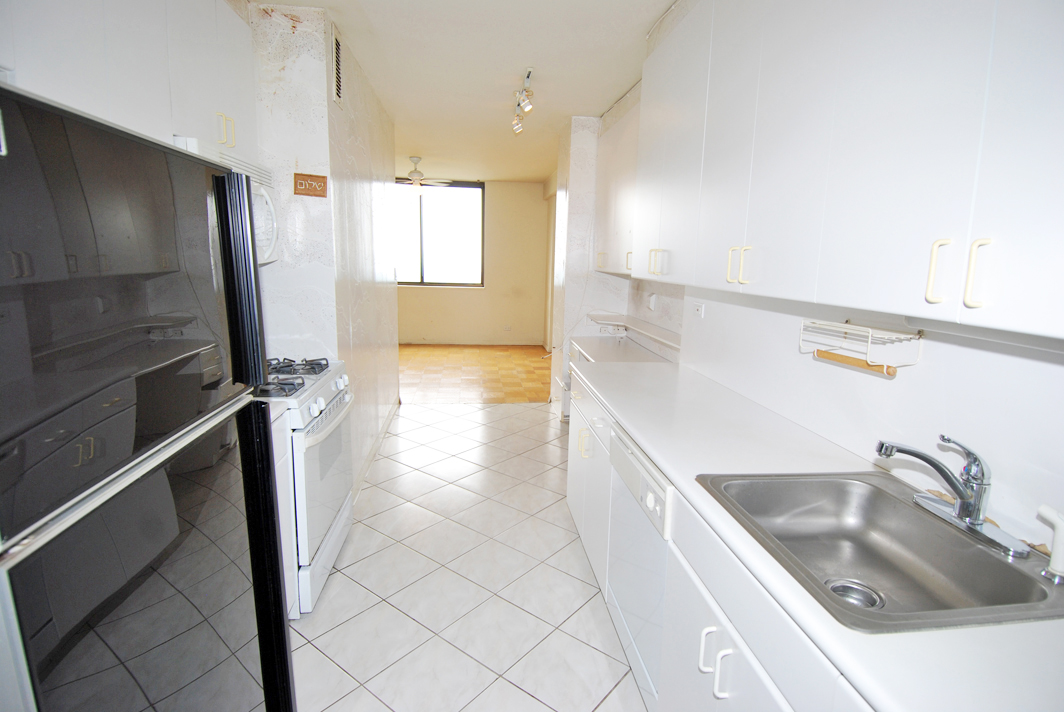 North Shore Towers Apartment