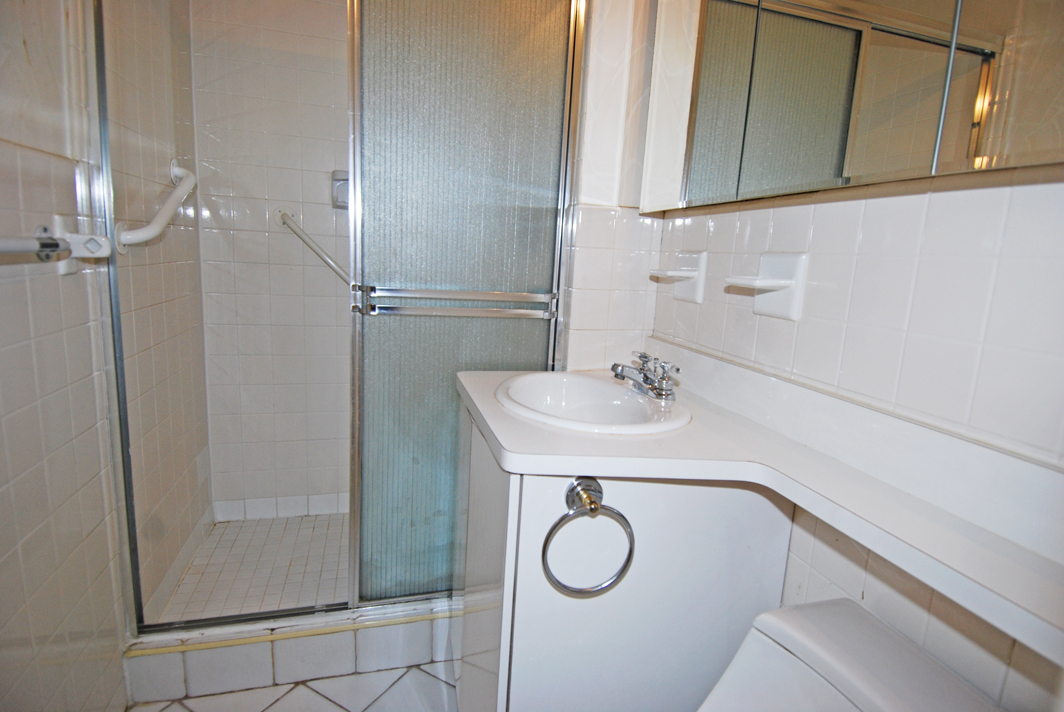 North Shore Towers Apartment