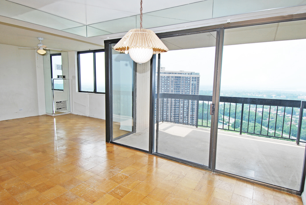 North Shore Towers Apartment