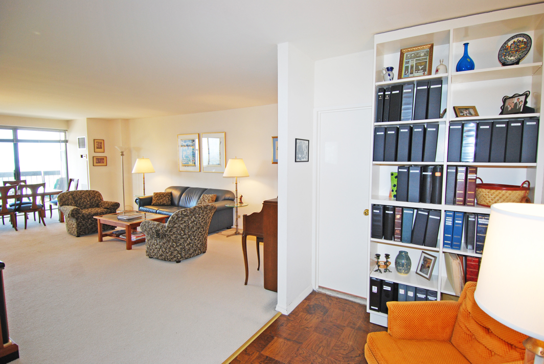 North Shore Towers Apartment