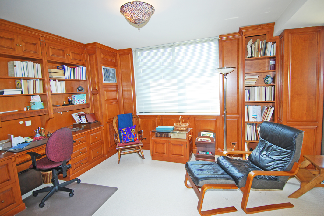 North Shore Towers Apartment