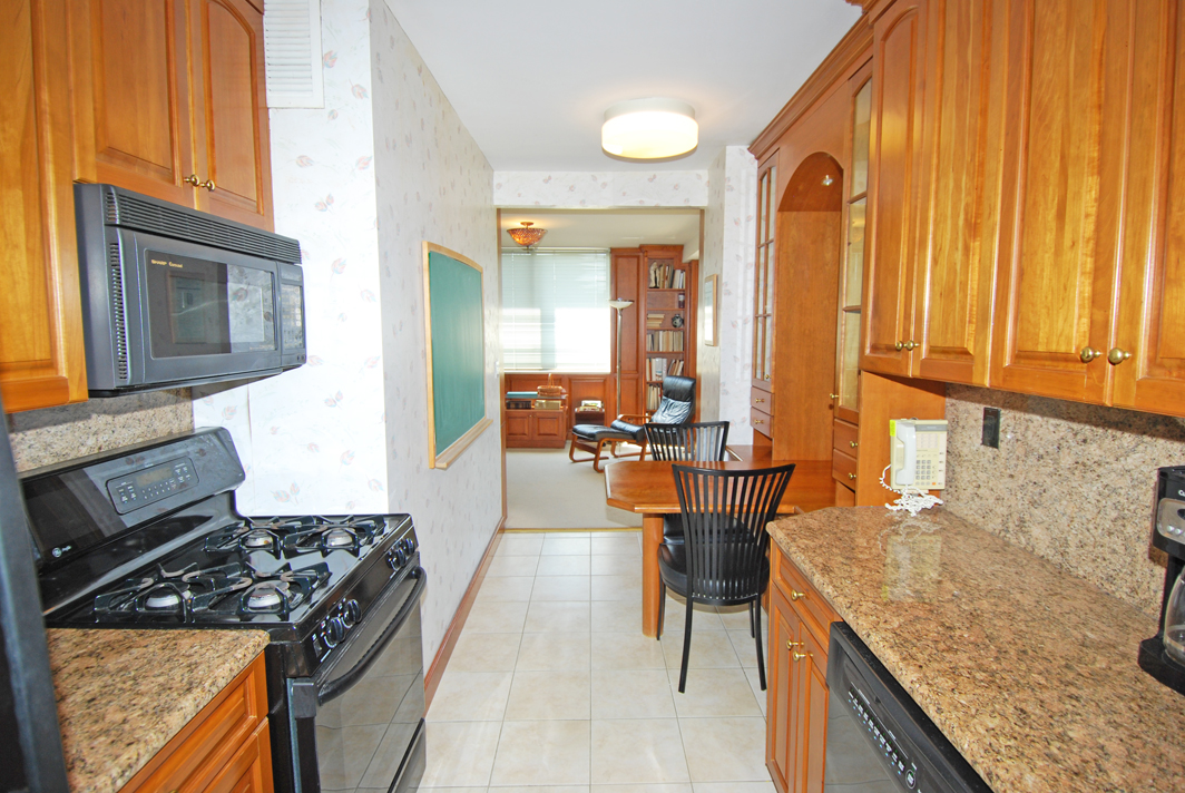 North Shore Towers Apartment