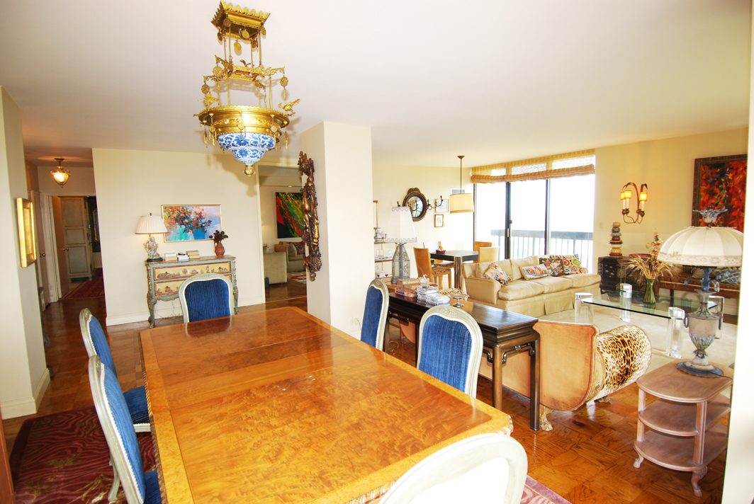 North Shore Towers Apartment