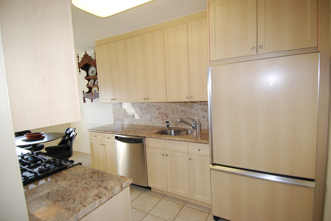 North Shore Towers Apartment