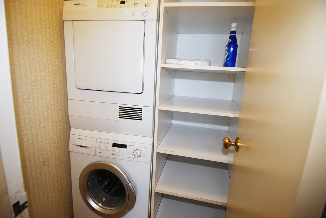 North Shore Towers Apartment