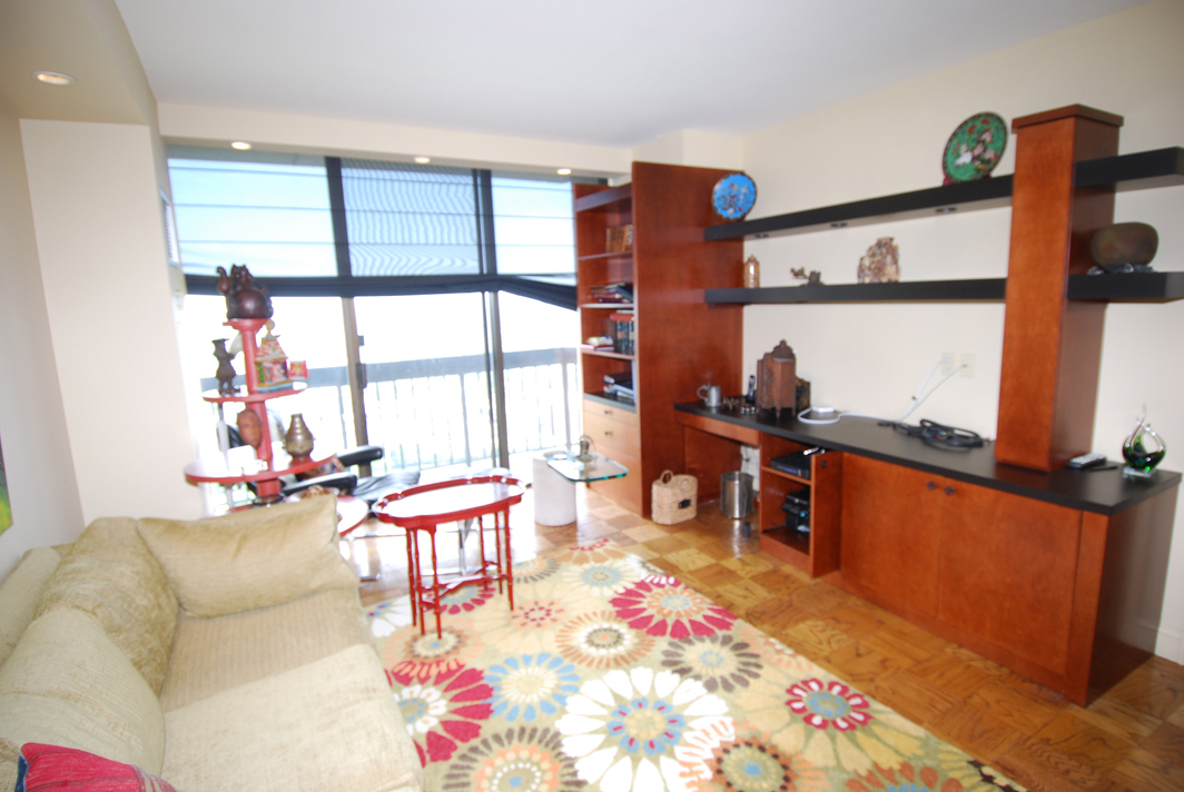 North Shore Towers Apartment