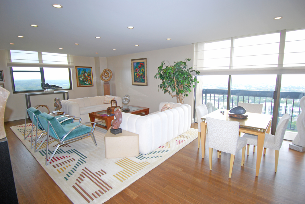 North Shore Towers Apartment