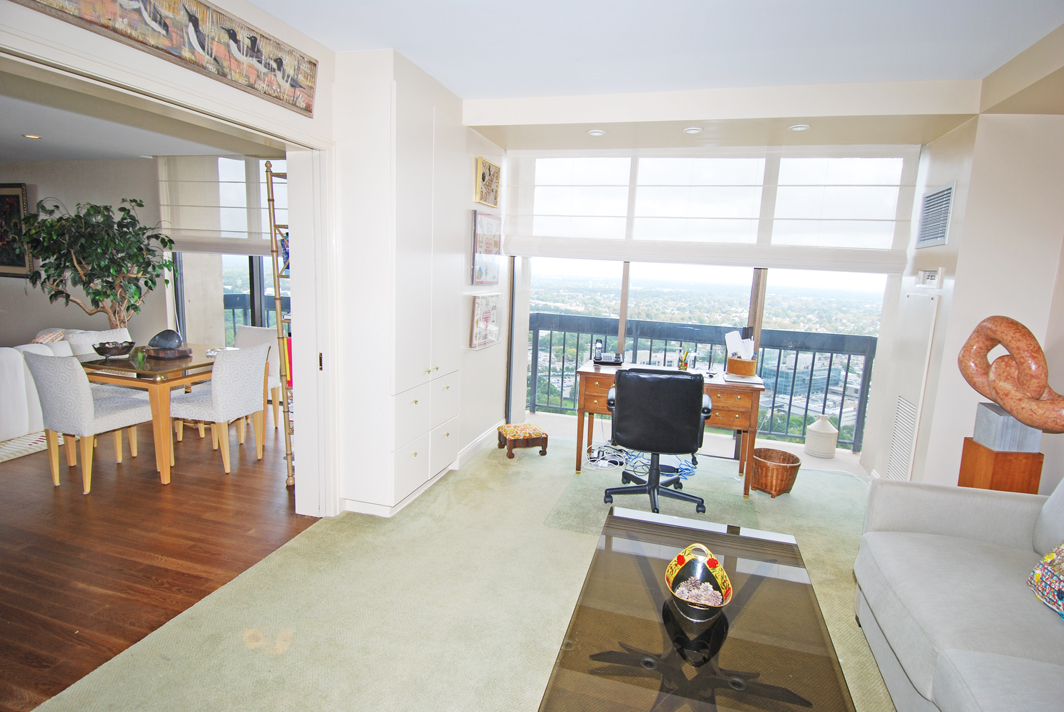 North Shore Towers Apartment