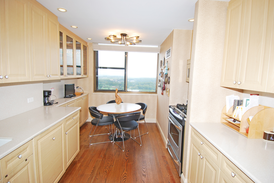 North Shore Towers Apartment