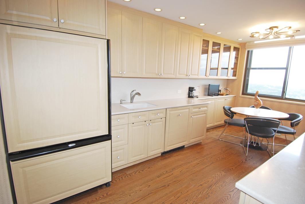 North Shore Towers Apartment