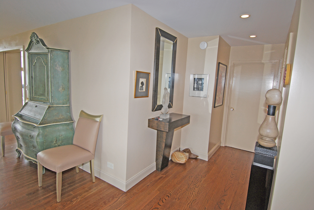 North Shore Towers Apartment