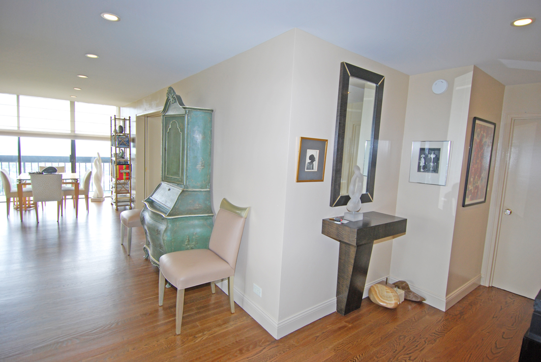 North Shore Towers Apartment