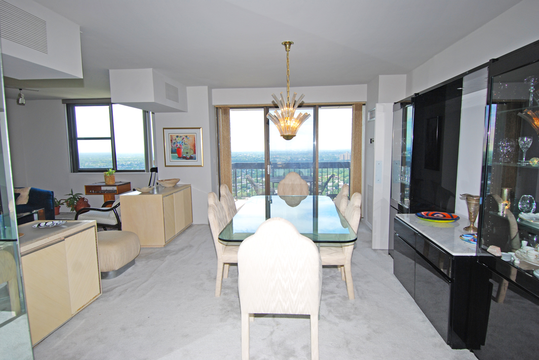 North Shore Towers Apartment