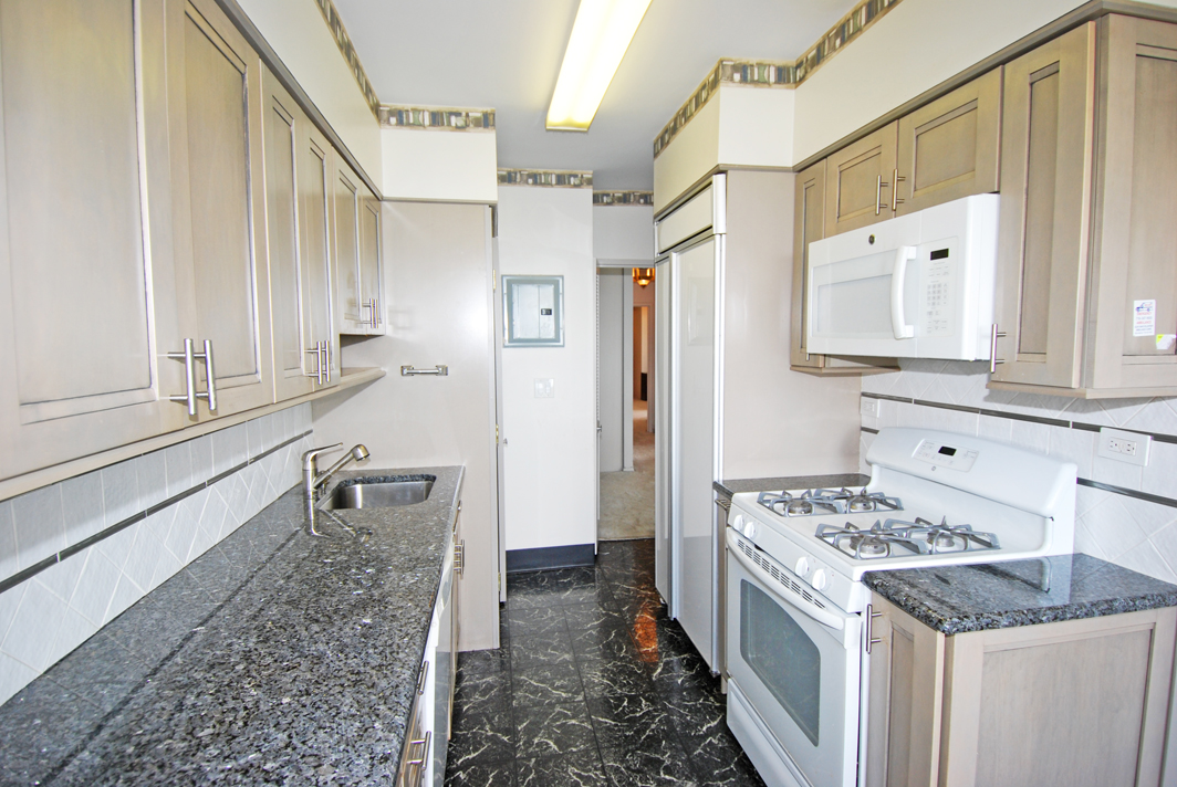 North Shore Towers Apartment