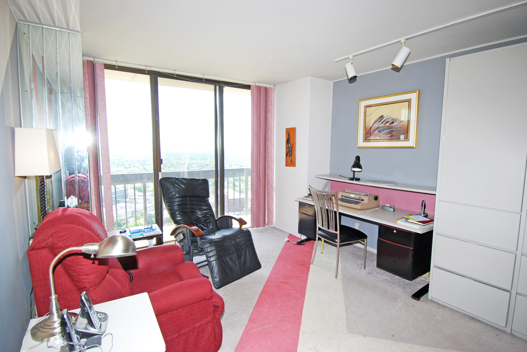 North Shore Towers Apartment